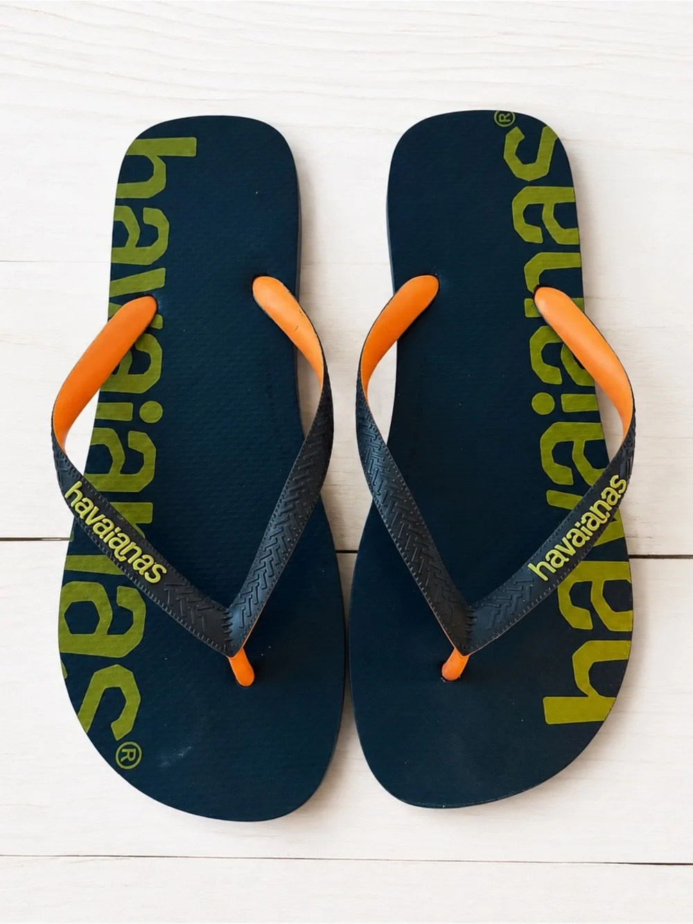 Havaianas Men’s Flip Flops Navy Orange Green Logo Size 11/12 Brazil 43/44